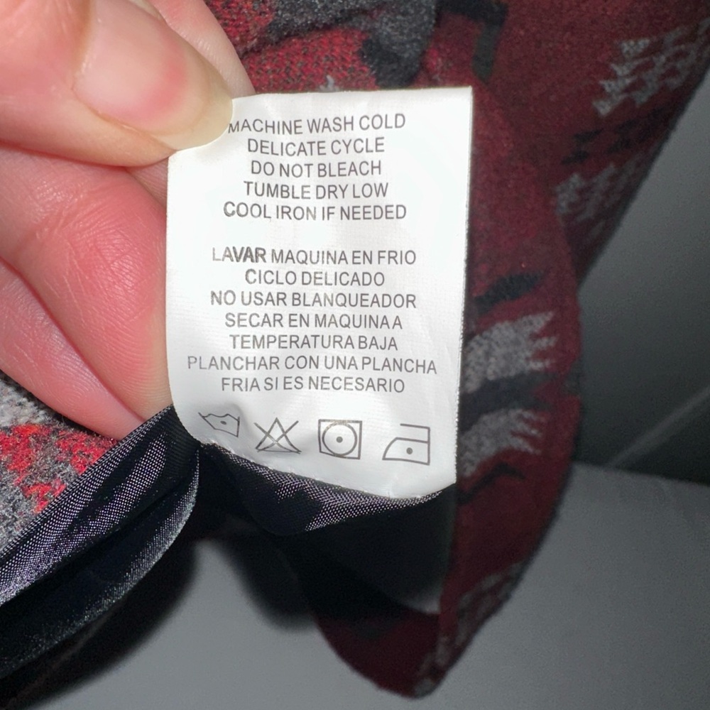 Red and Gray Aztec Primt Patterned Jacket with Be… - image 5